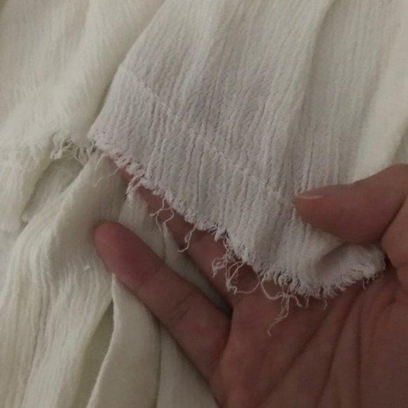 Urban Outfitters Off the Shoulder Top - Picture 3 of 3